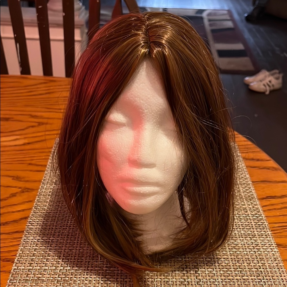 Medium Brown Straight Wig with Blonde Highlights